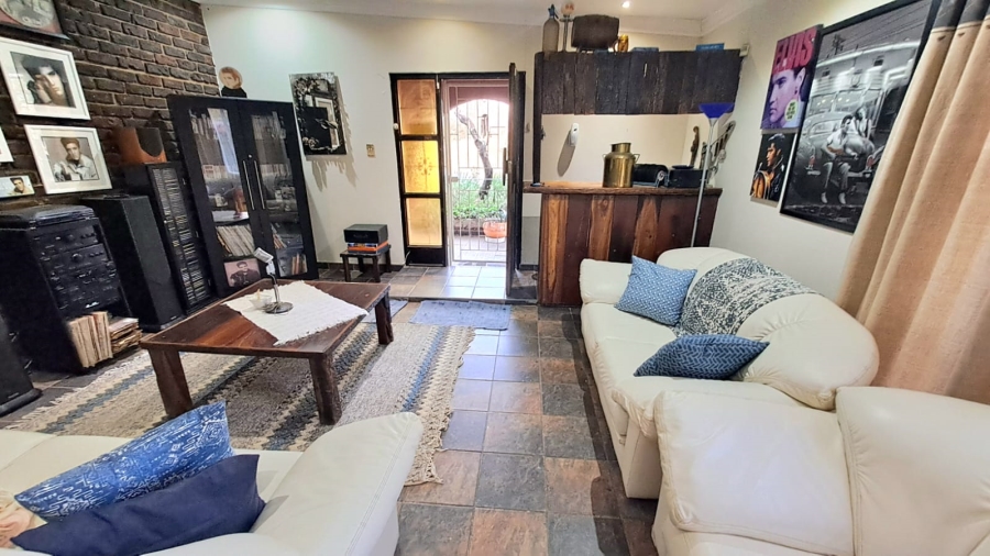 4 Bedroom Property for Sale in Three Rivers East Gauteng