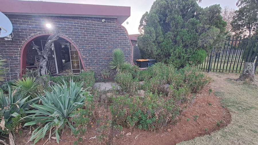 4 Bedroom Property for Sale in Three Rivers East Gauteng
