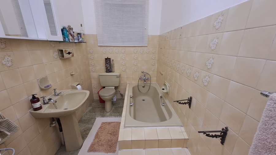 4 Bedroom Property for Sale in Three Rivers East Gauteng