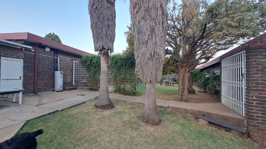 4 Bedroom Property for Sale in Three Rivers East Gauteng