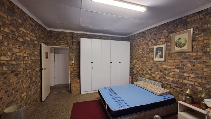 4 Bedroom Property for Sale in Three Rivers East Gauteng