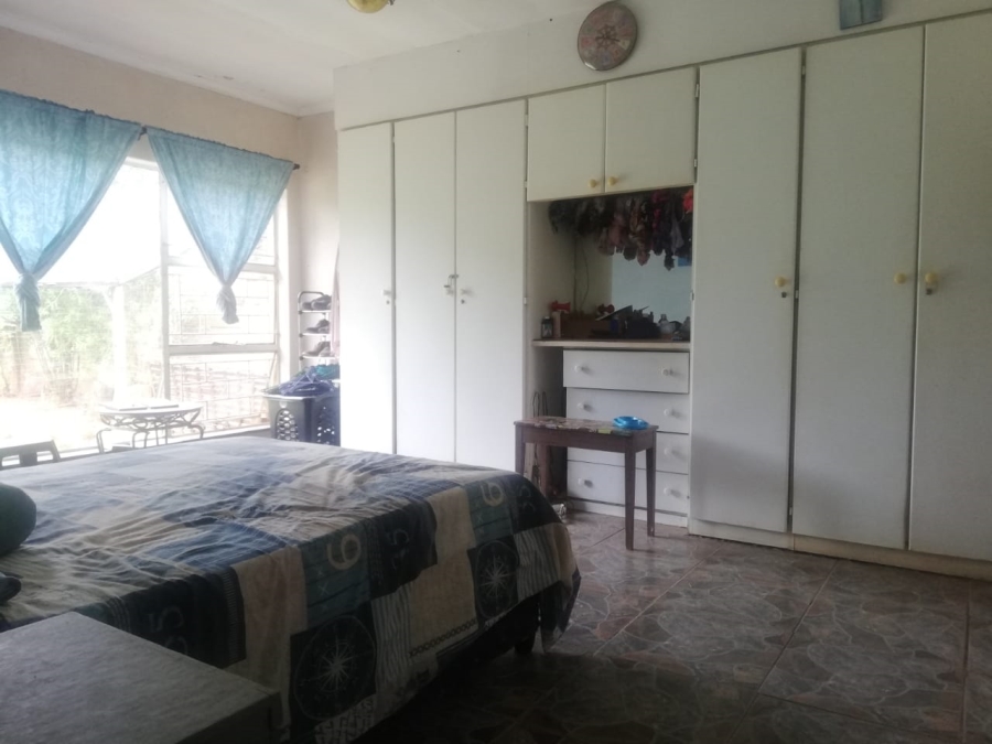 3 Bedroom Property for Sale in Unitas Park Gauteng