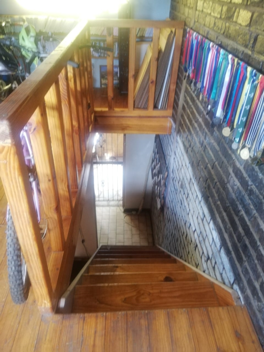 3 Bedroom Property for Sale in Unitas Park Gauteng