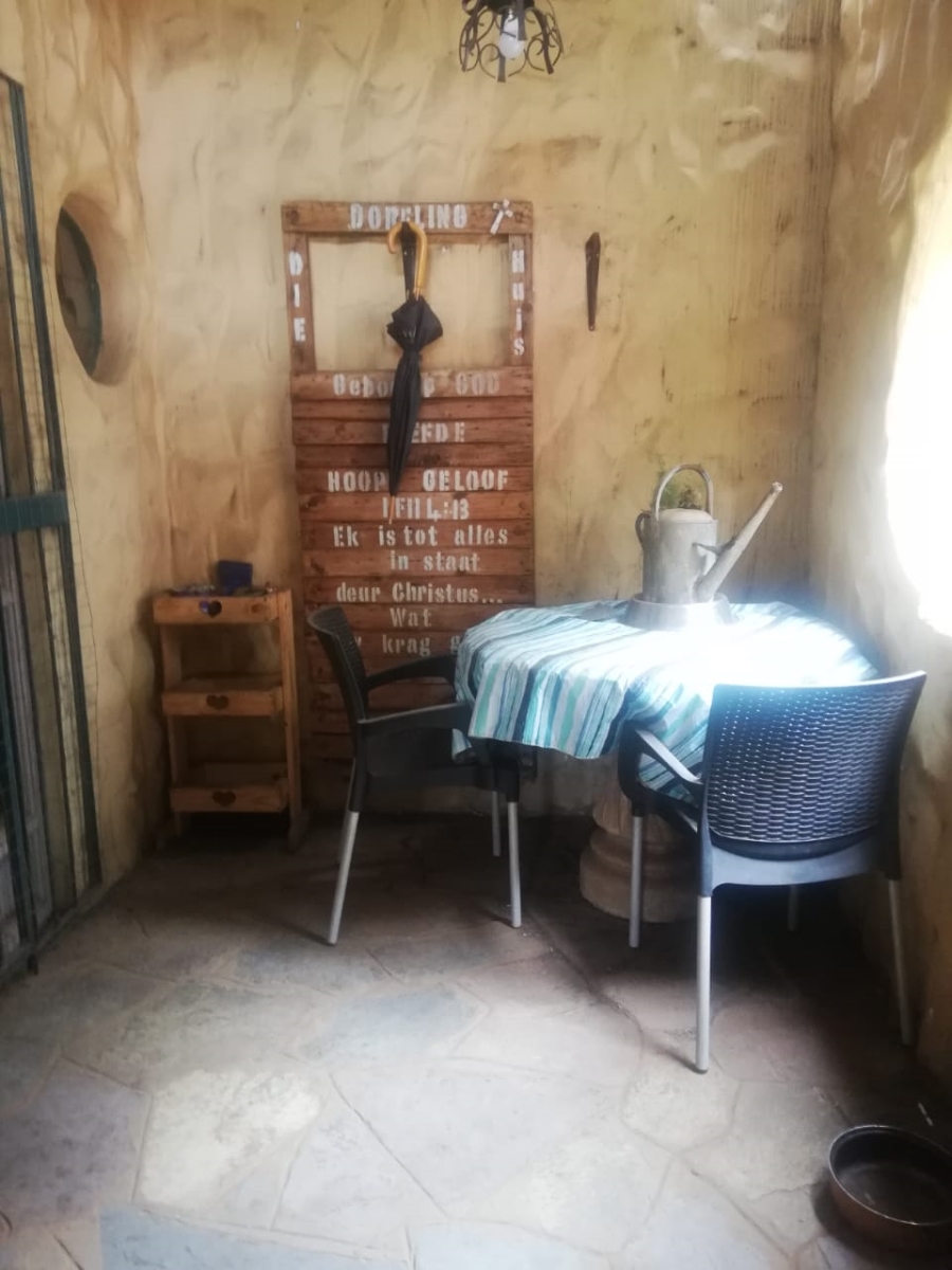 3 Bedroom Property for Sale in Unitas Park Gauteng