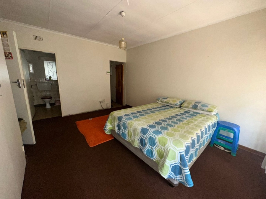 4 Bedroom Property for Sale in Unitas Park Gauteng