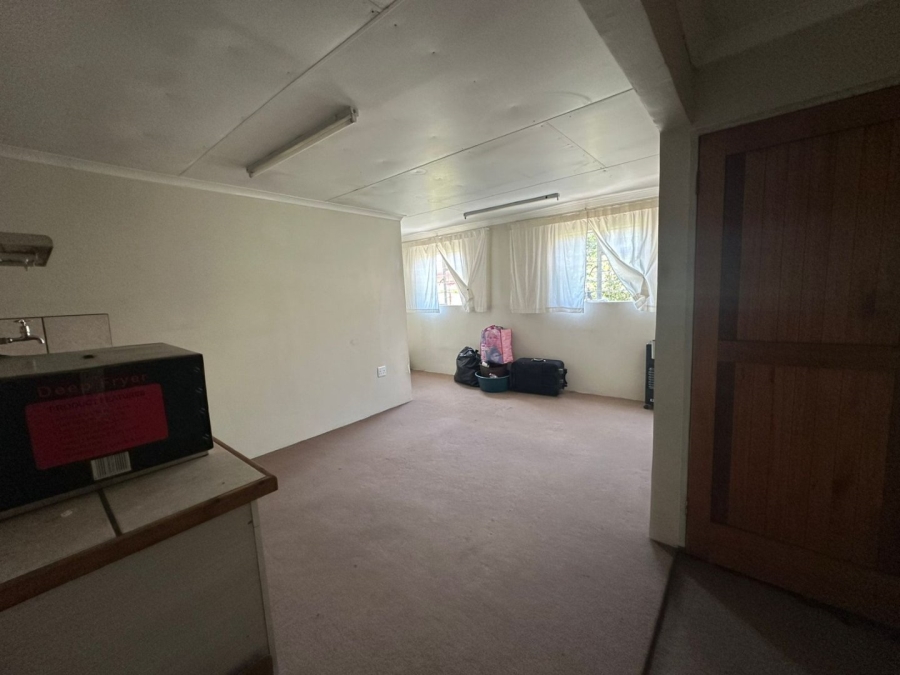 4 Bedroom Property for Sale in Unitas Park Gauteng