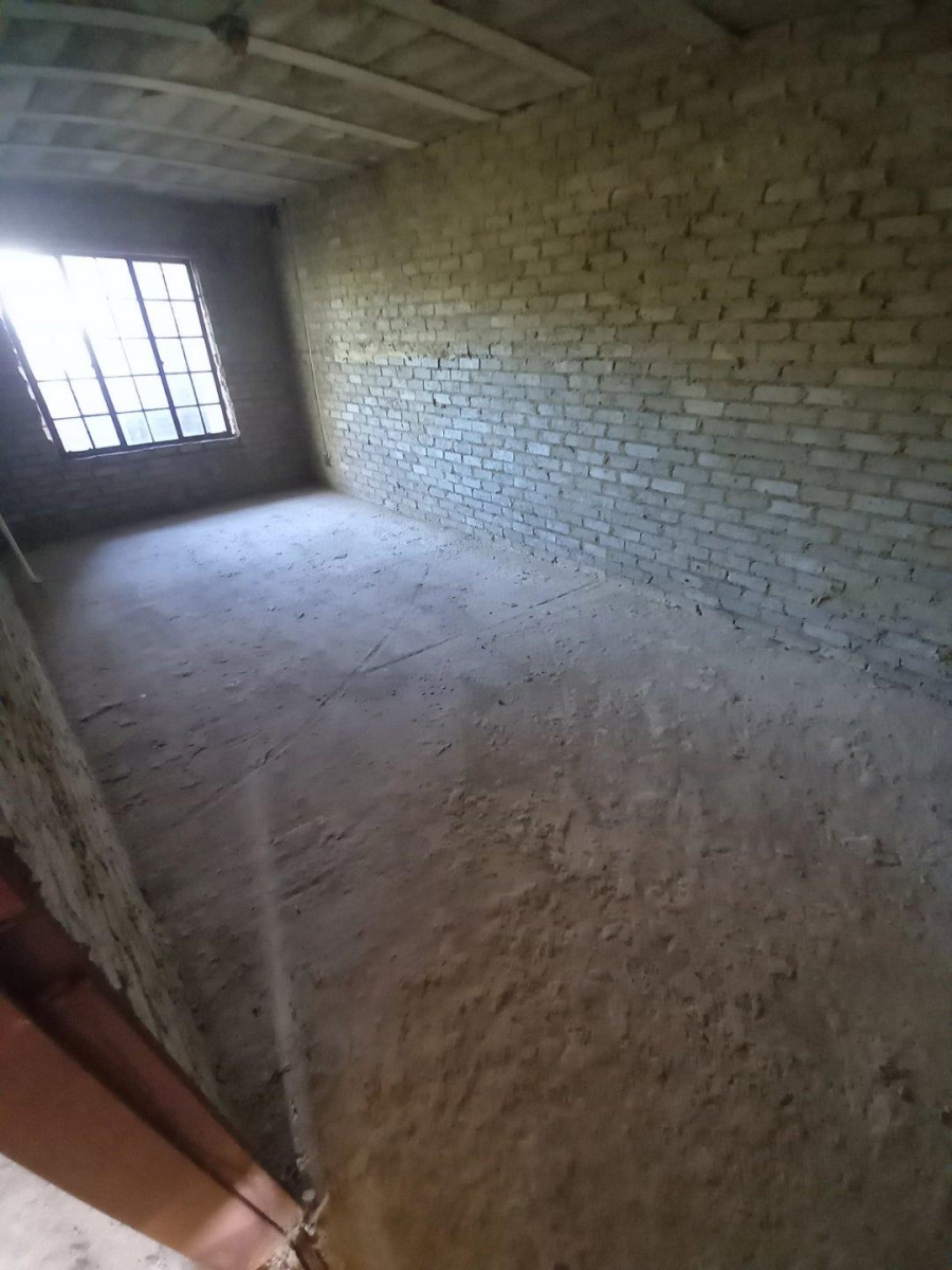 2 Bedroom Property for Sale in Greenhills Gauteng