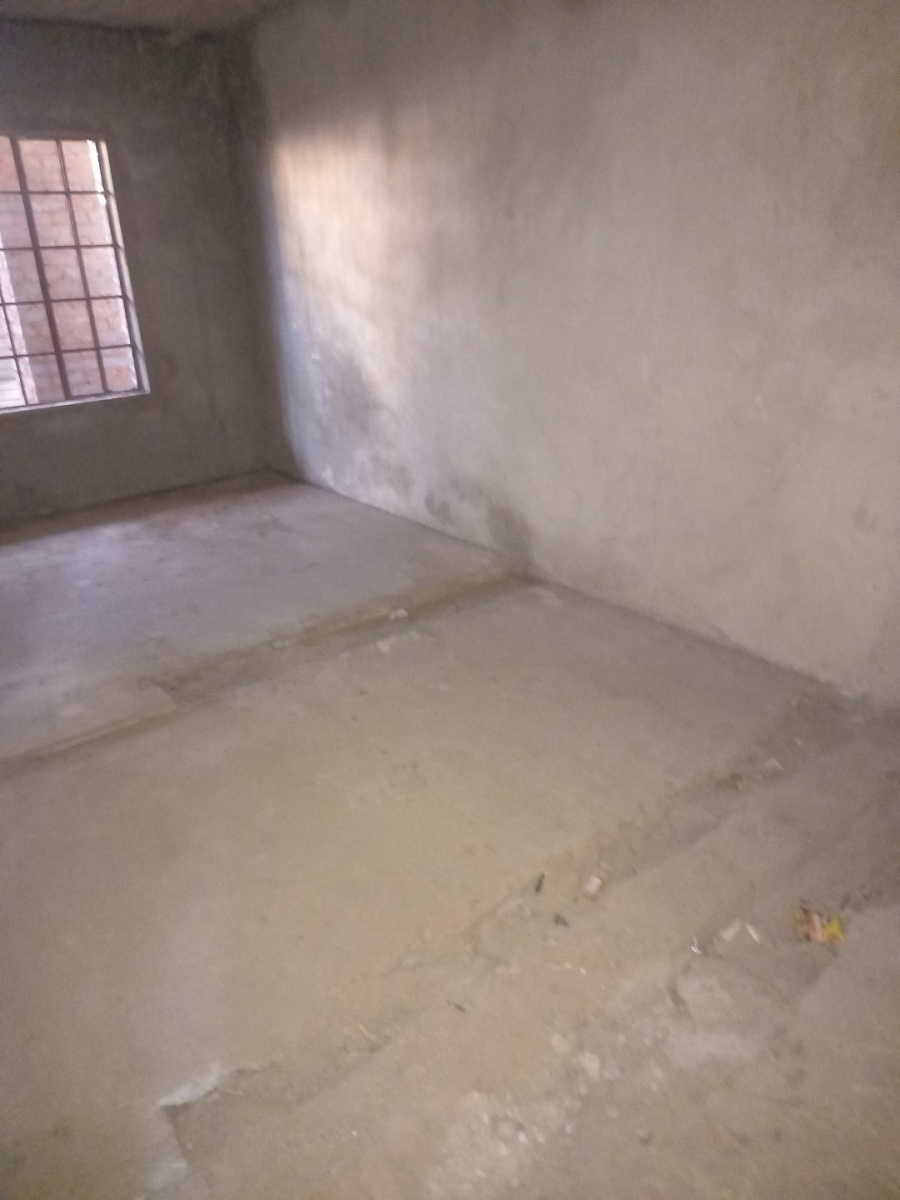 2 Bedroom Property for Sale in Greenhills Gauteng