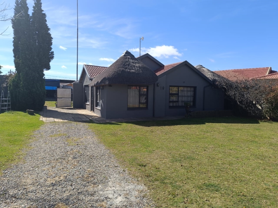 5 Bedroom Property for Sale in Finsbury Gauteng