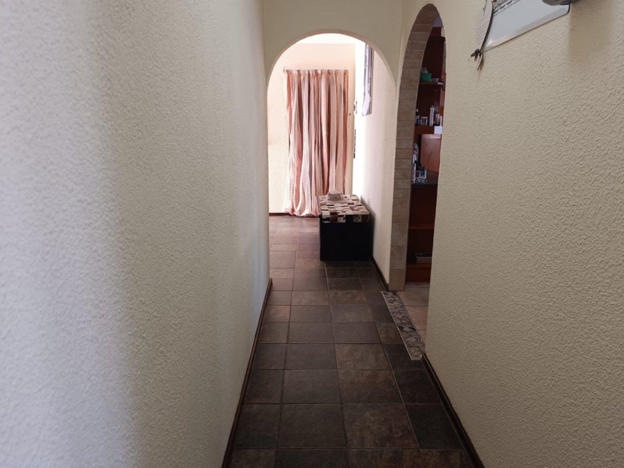 3 Bedroom Property for Sale in Helikonpark Gauteng