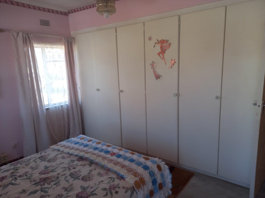 6 Bedroom Property for Sale in Westonaria Gauteng