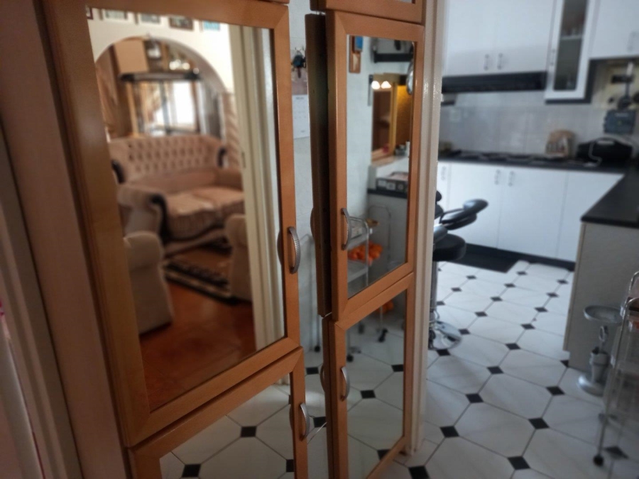 3 Bedroom Property for Sale in Toekomsrus Gauteng