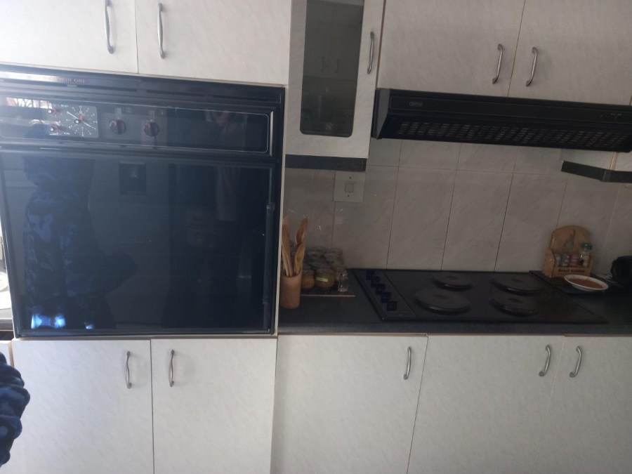 3 Bedroom Property for Sale in Toekomsrus Gauteng
