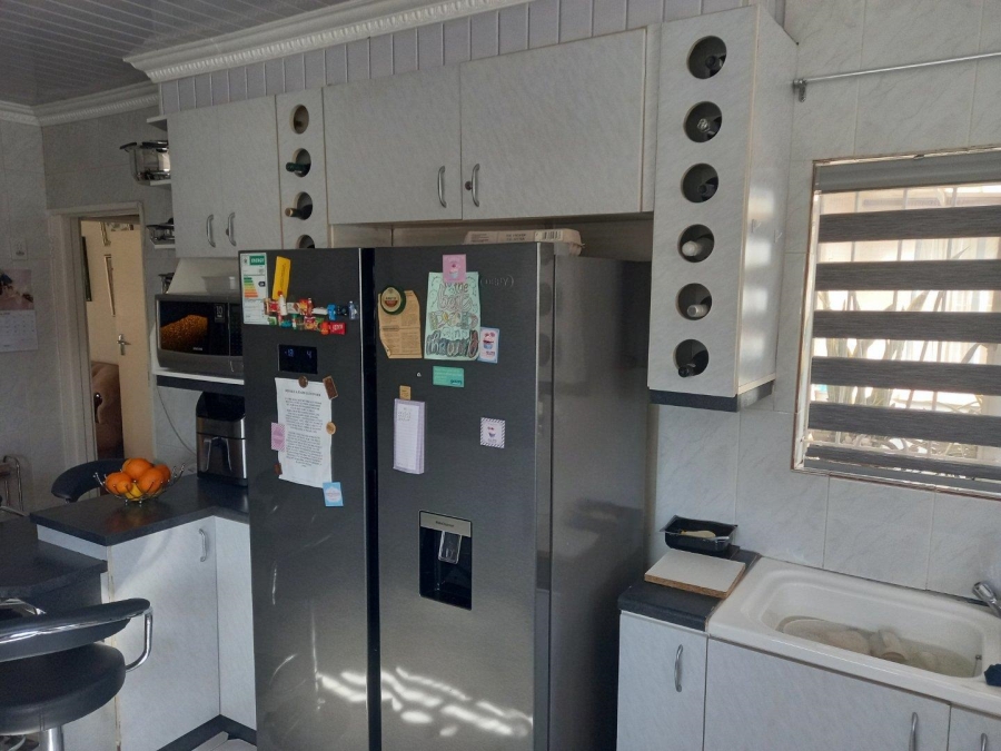 3 Bedroom Property for Sale in Toekomsrus Gauteng