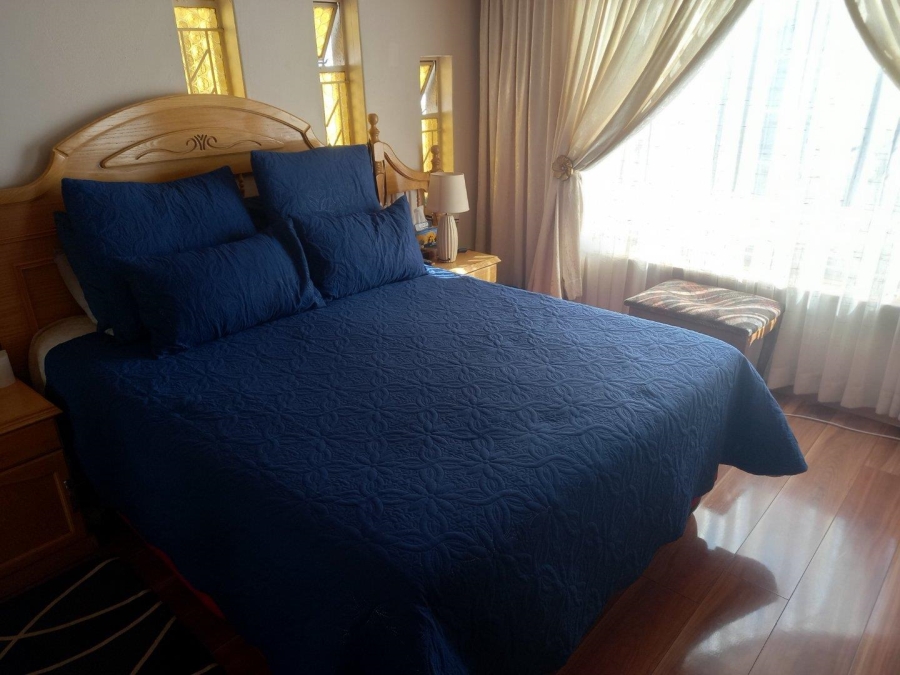 3 Bedroom Property for Sale in Toekomsrus Gauteng