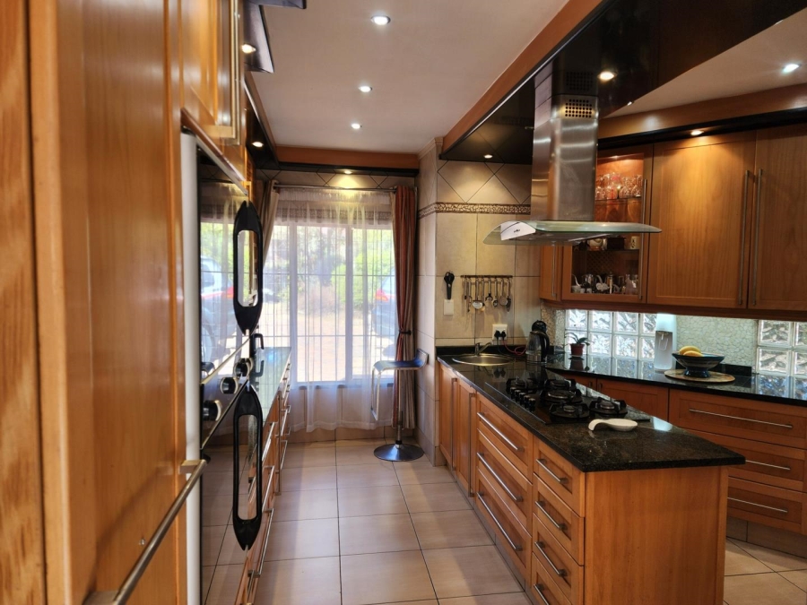 3 Bedroom Property for Sale in Sunninghill Gauteng