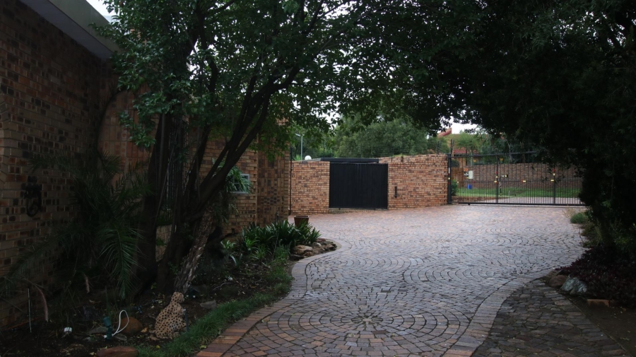 3 Bedroom Property for Sale in Sunninghill Gauteng