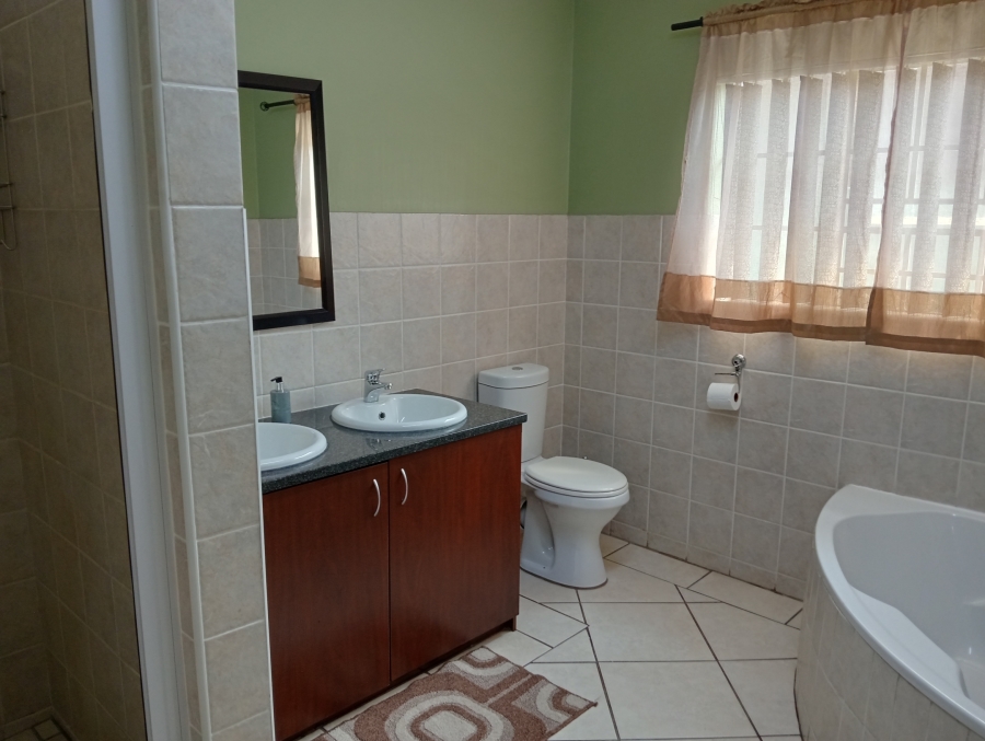 9 Bedroom Property for Sale in Northmead Gauteng