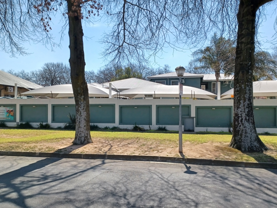 9 Bedroom Property for Sale in Northmead Gauteng