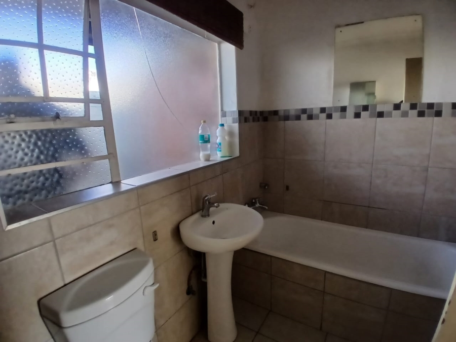 2 Bedroom Property for Sale in Birchleigh Gauteng