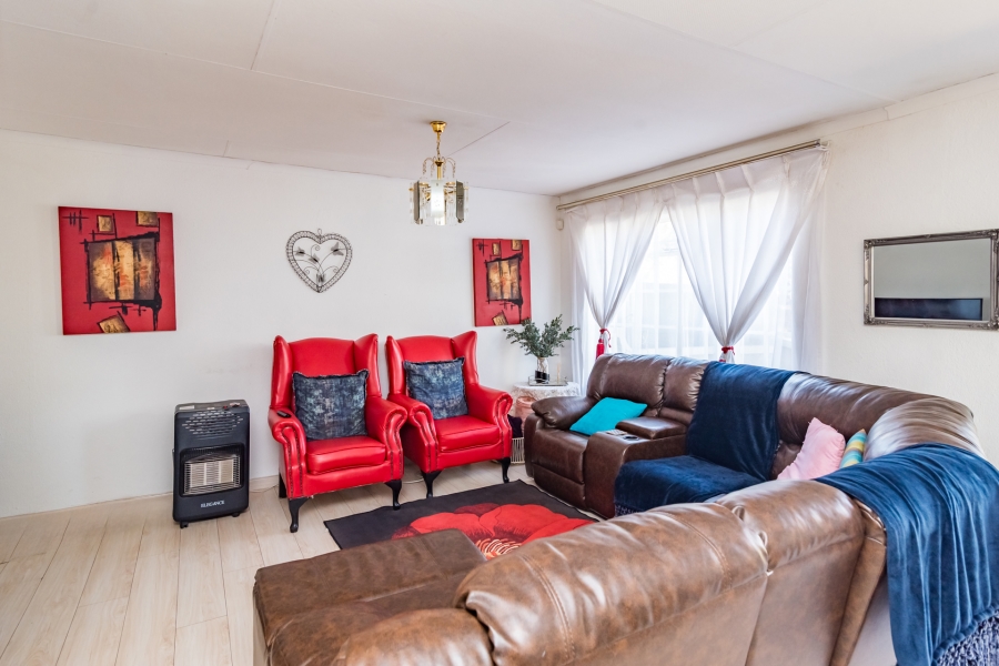3 Bedroom Property for Sale in Helderkruin Gauteng