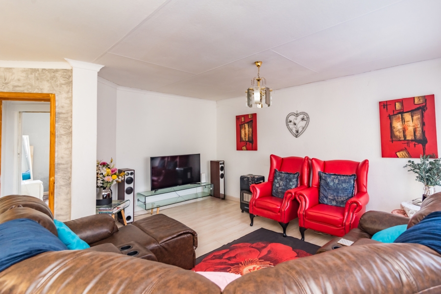 3 Bedroom Property for Sale in Helderkruin Gauteng