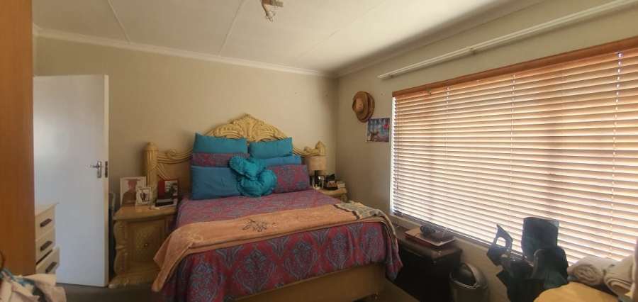 2 Bedroom Property for Sale in Ravensklip Gauteng