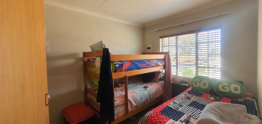 2 Bedroom Property for Sale in Ravensklip Gauteng