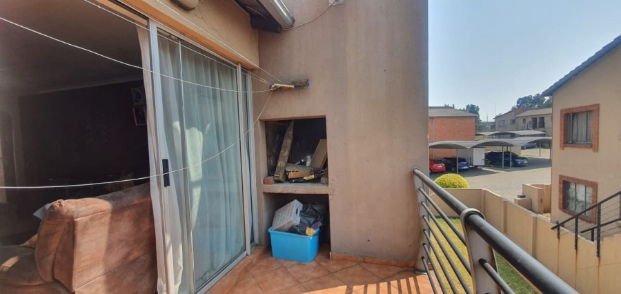 2 Bedroom Property for Sale in Ravensklip Gauteng