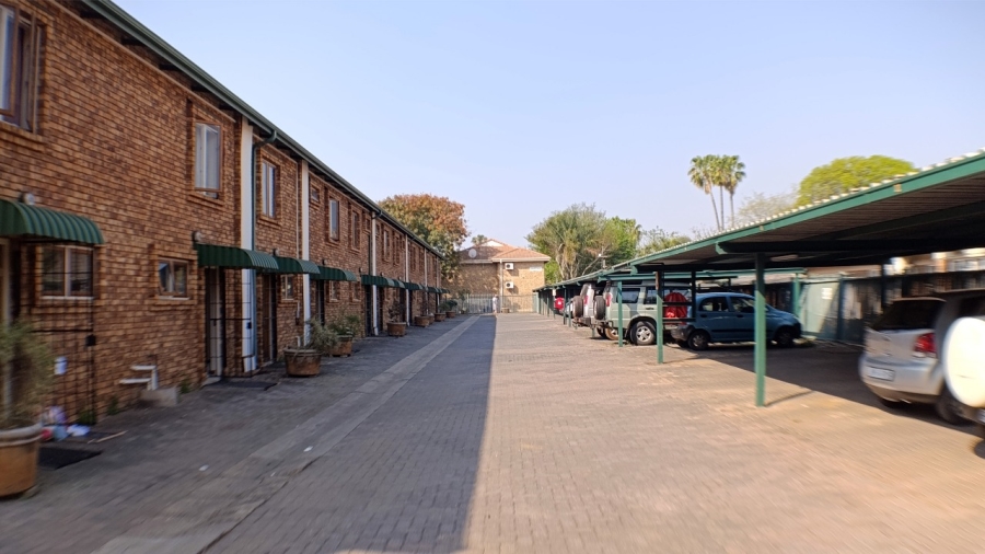 2 Bedroom Property for Sale in Rietfontein Gauteng