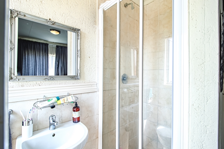 2 Bedroom Property for Sale in Theresa Park Gauteng