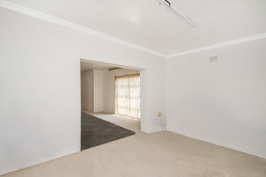 4 Bedroom Property for Sale in Strubensvallei Gauteng