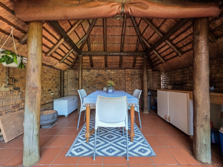 4 Bedroom Property for Sale in Faerie Glen Gauteng