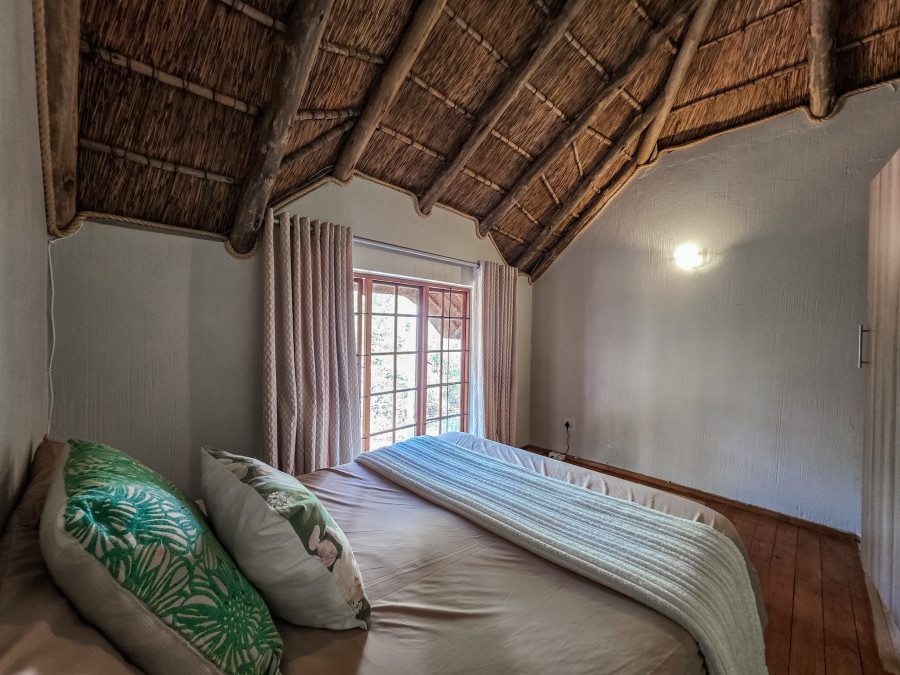 4 Bedroom Property for Sale in Faerie Glen Gauteng