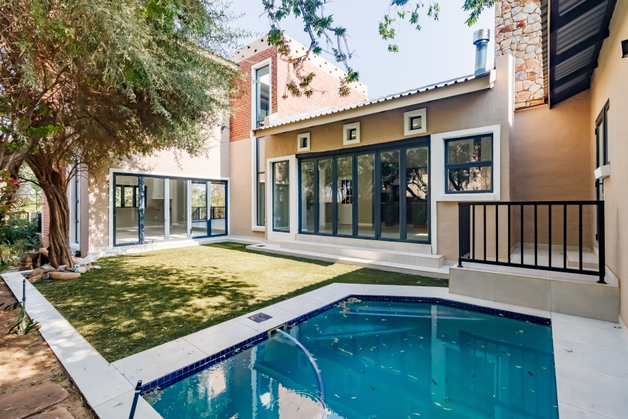 6 Bedroom Property for Sale in Midstream Estate Gauteng