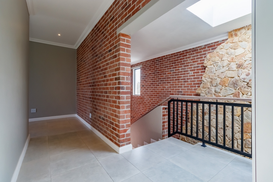 6 Bedroom Property for Sale in Midstream Estate Gauteng