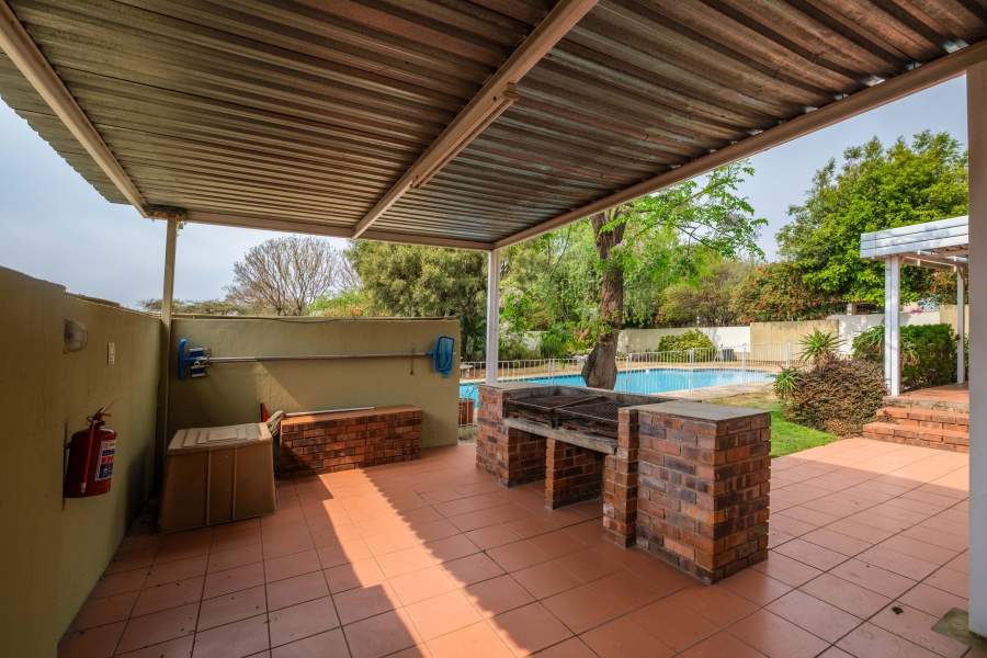 2 Bedroom Property for Sale in Sundowner Gauteng