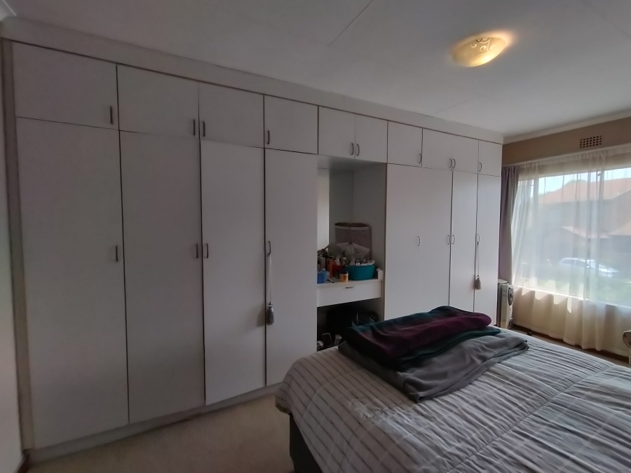 3 Bedroom Property for Sale in Ontdekkerspark Gauteng