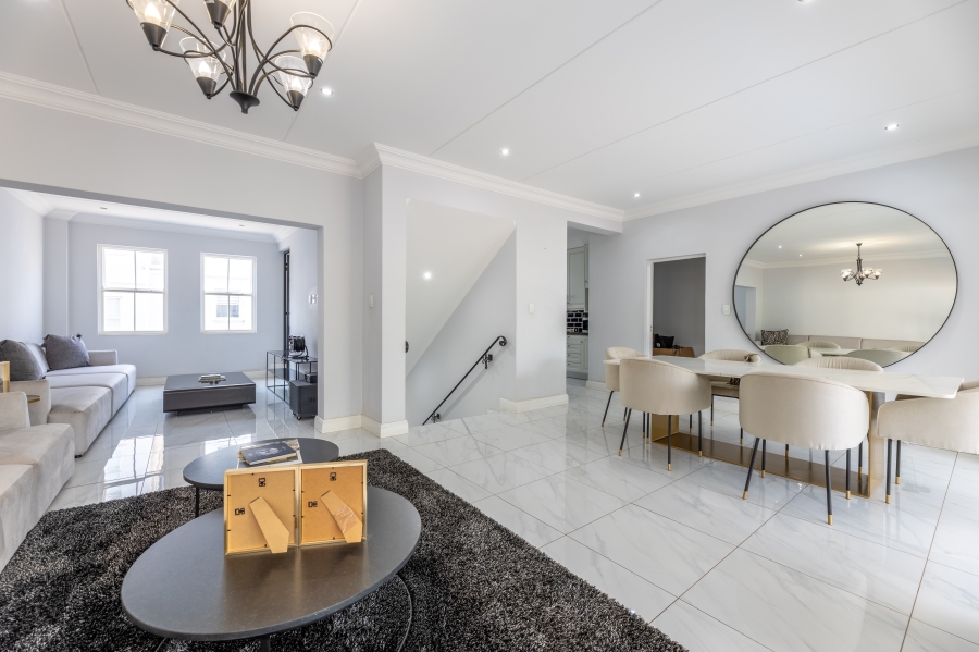 3 Bedroom Property for Sale in Bryanston Gauteng