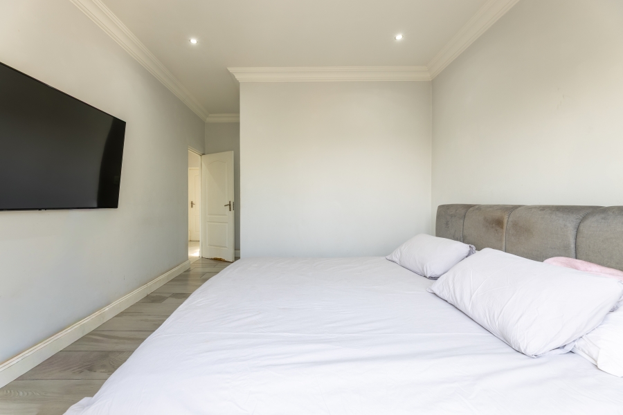 3 Bedroom Property for Sale in Bryanston Gauteng
