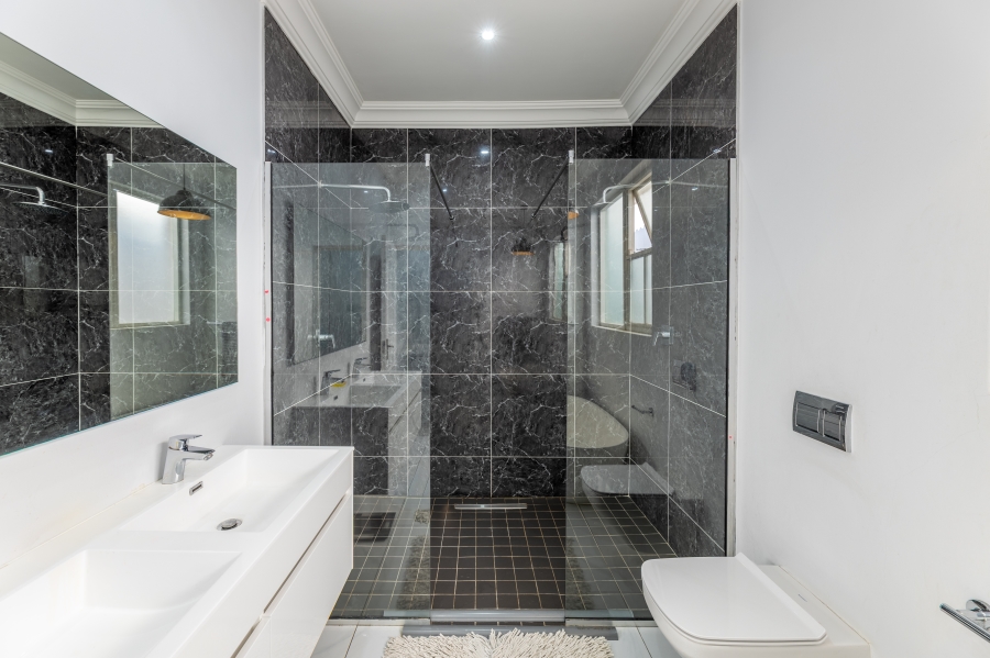 3 Bedroom Property for Sale in Bryanston Gauteng