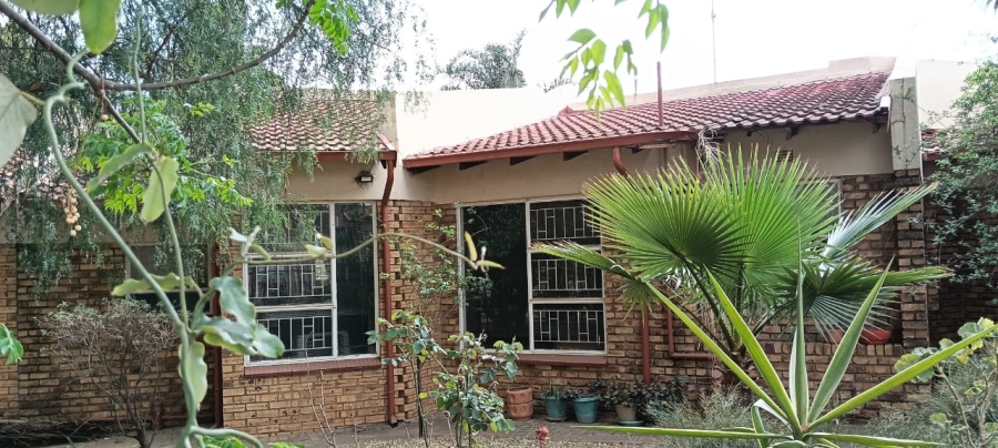3 Bedroom Property for Sale in Greenhills Gauteng
