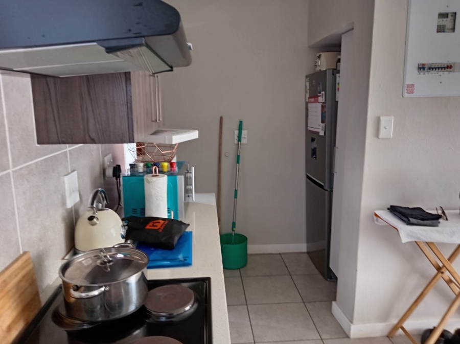 1 Bedroom Property for Sale in Albertsdal Gauteng