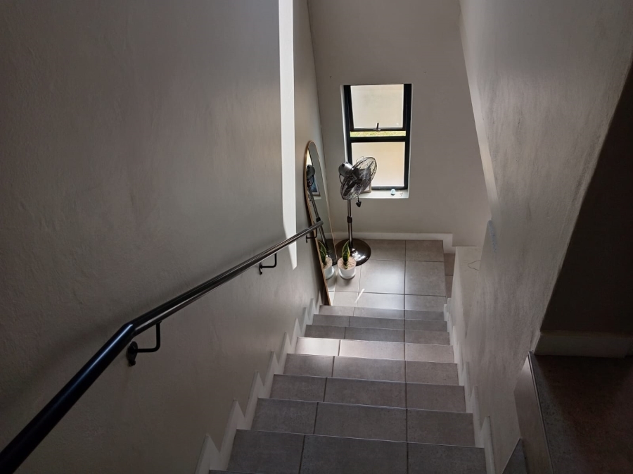 1 Bedroom Property for Sale in Albertsdal Gauteng