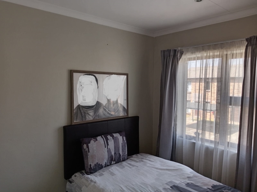 1 Bedroom Property for Sale in Albertsdal Gauteng