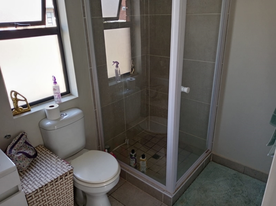 1 Bedroom Property for Sale in Albertsdal Gauteng