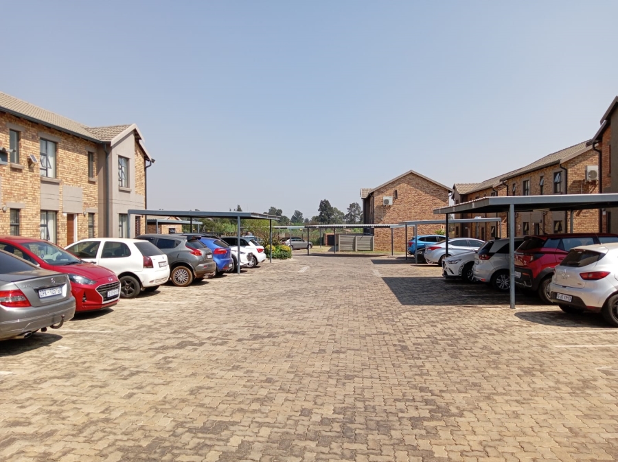 1 Bedroom Property for Sale in Albertsdal Gauteng