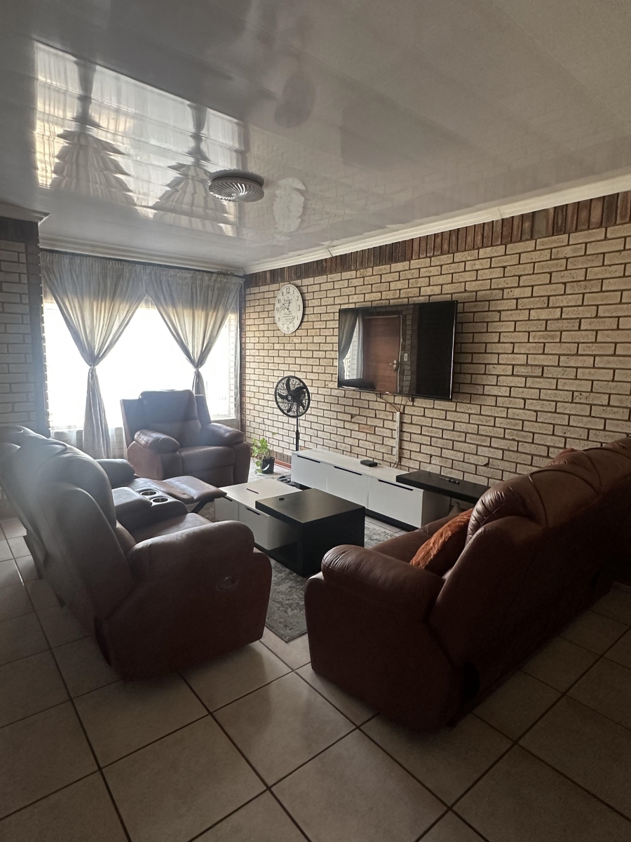 3 Bedroom Property for Sale in Booysens Gauteng