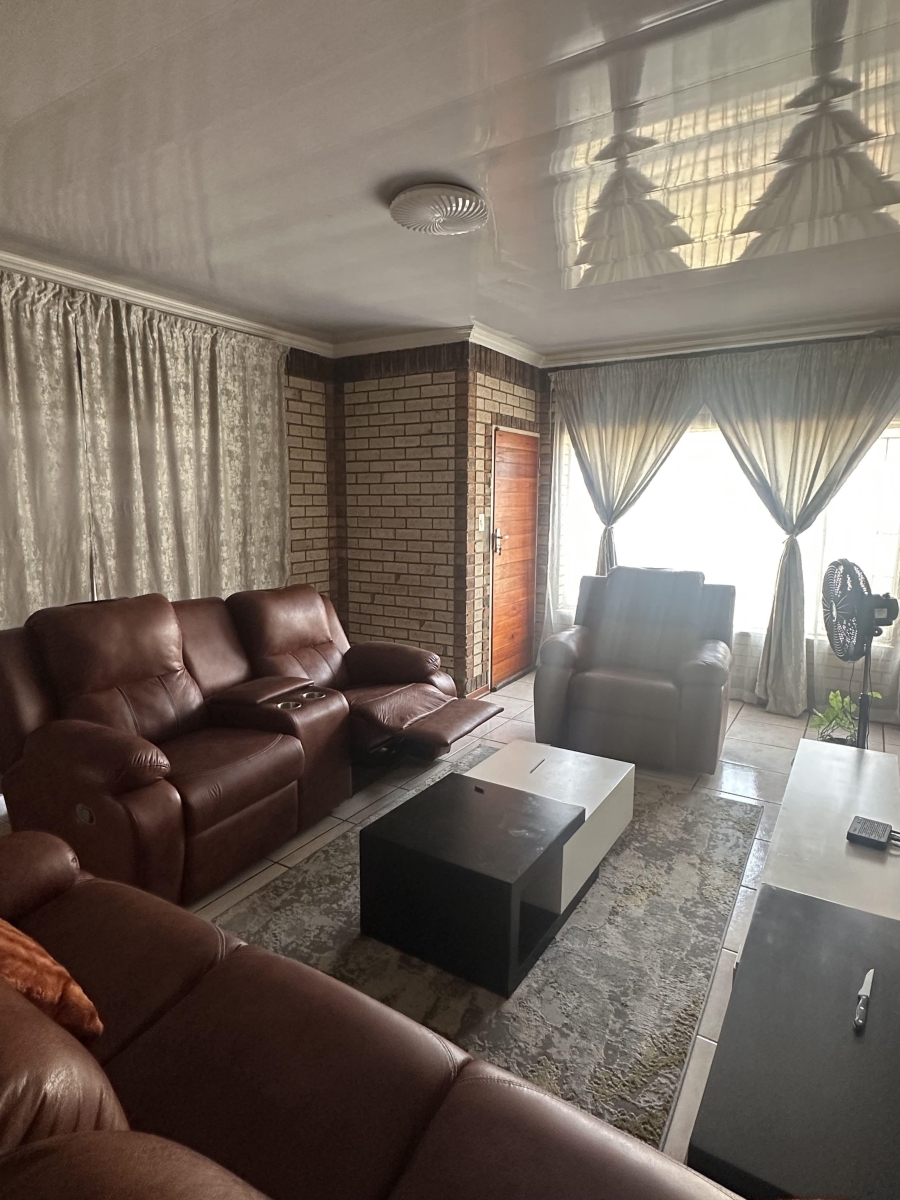 3 Bedroom Property for Sale in Booysens Gauteng