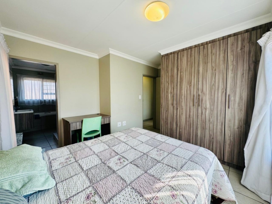 3 Bedroom Property for Sale in Zambezi Manor Lifestyle Estate Gauteng
